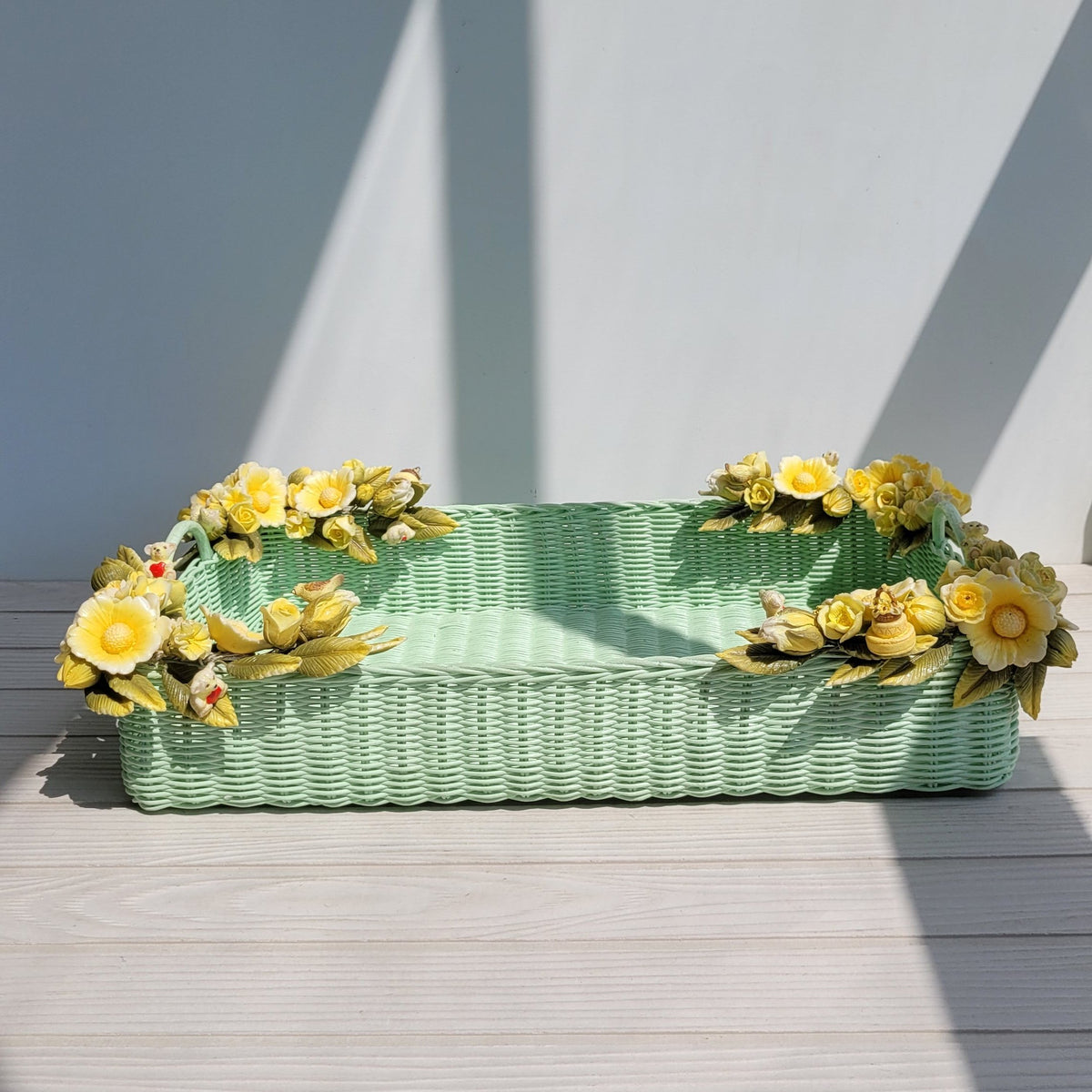 Mint Orchard Wicker Tray