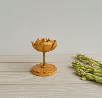 Perched Royal Lotus Tealight Holder (S)