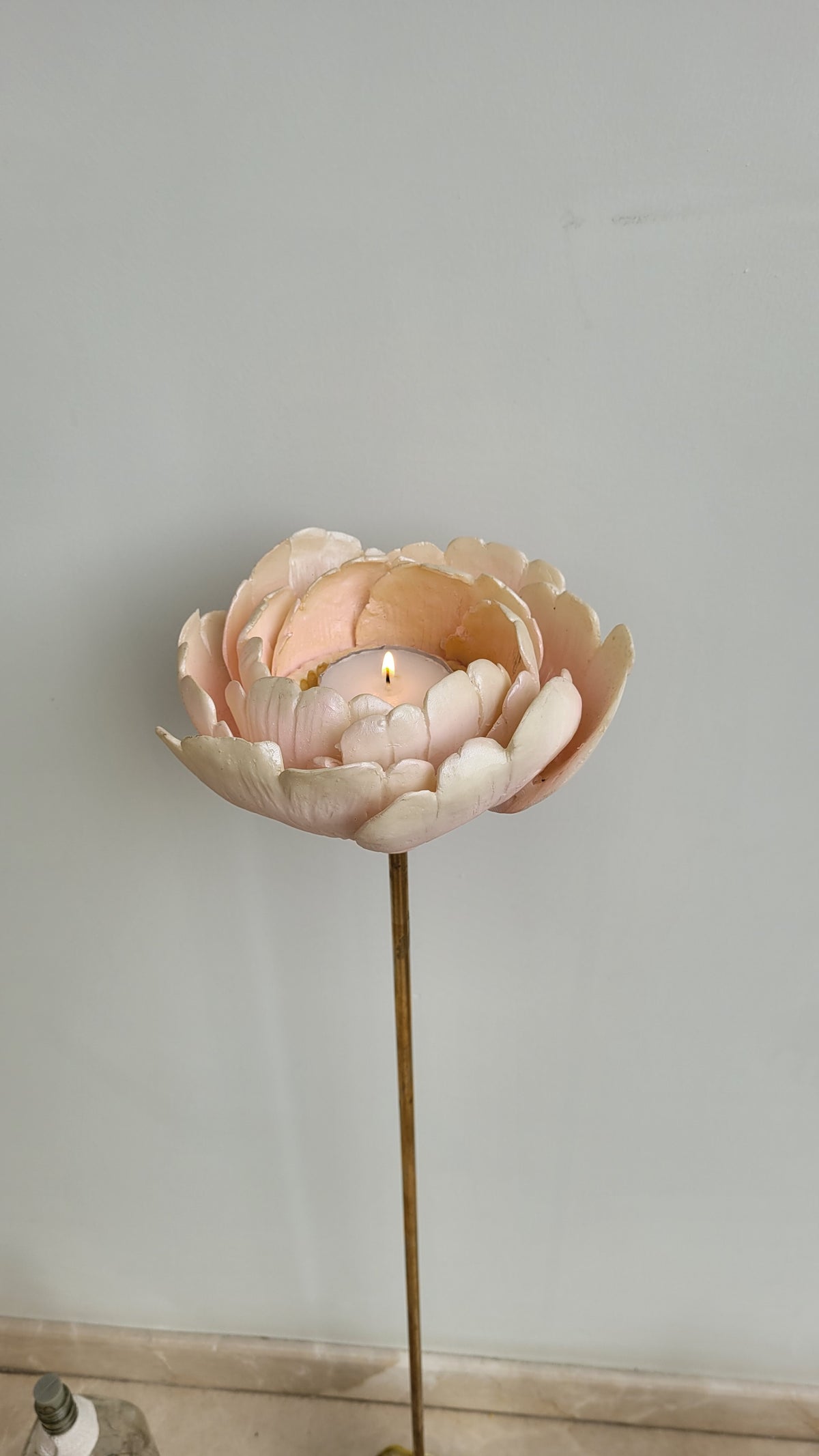 Perched Floret Tealight Stand (L)