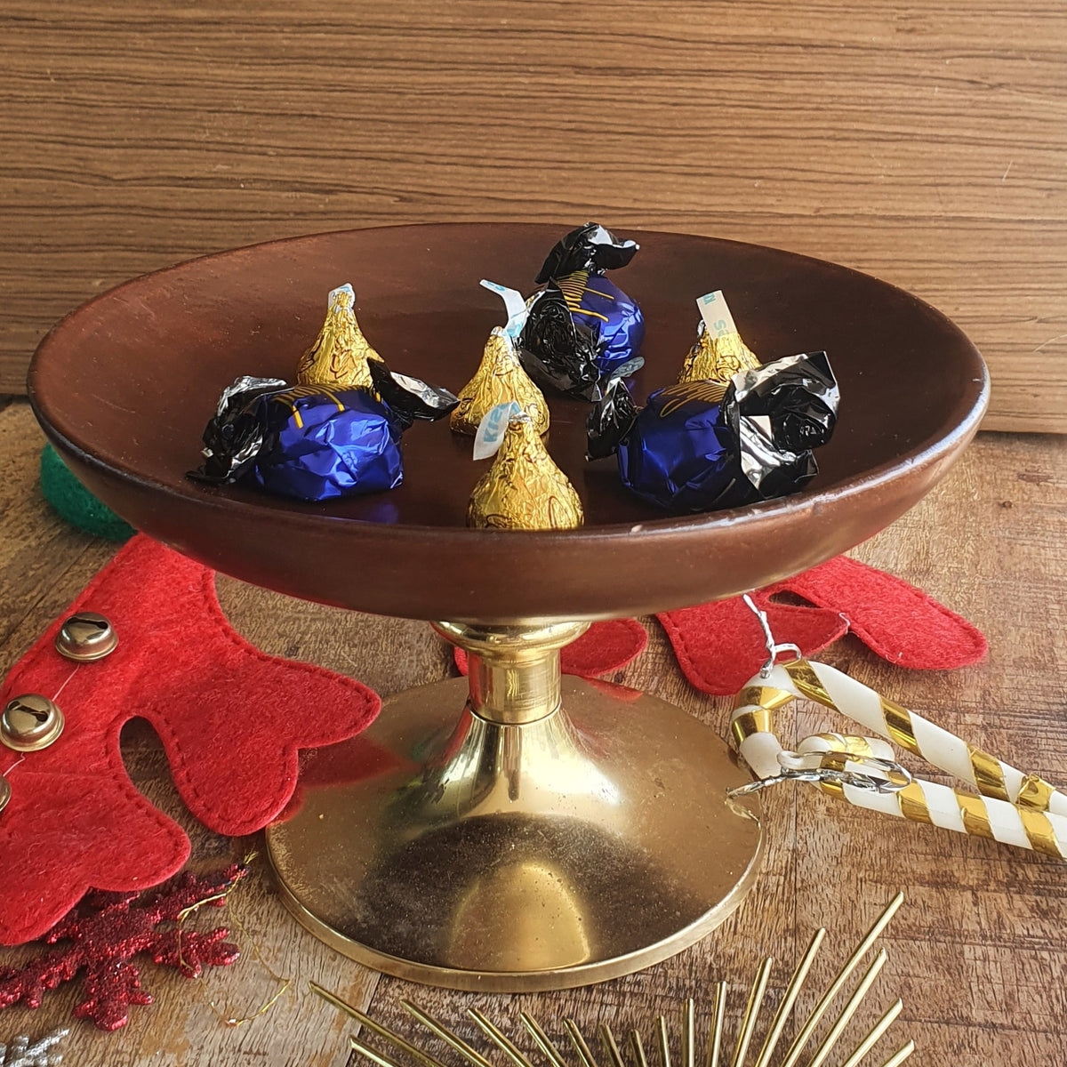 Golden Perched Cake Stand