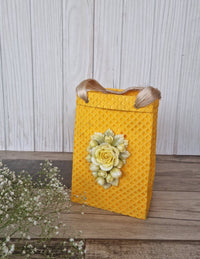 Bumblebee-rose textiles bag