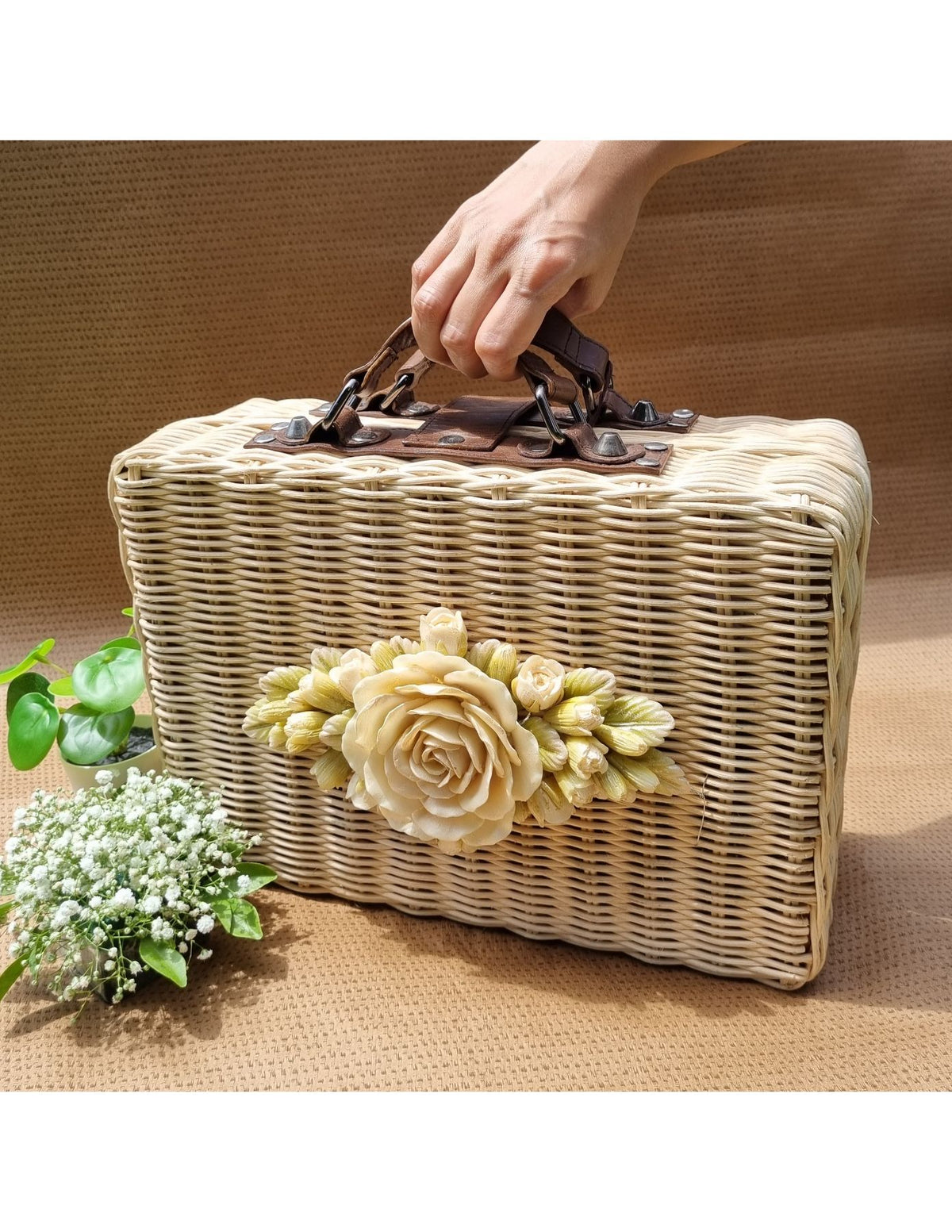 Floral Embellished Mini Cane Gift Box