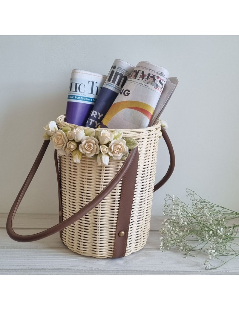 Wreath-Leathered Daisy Basket