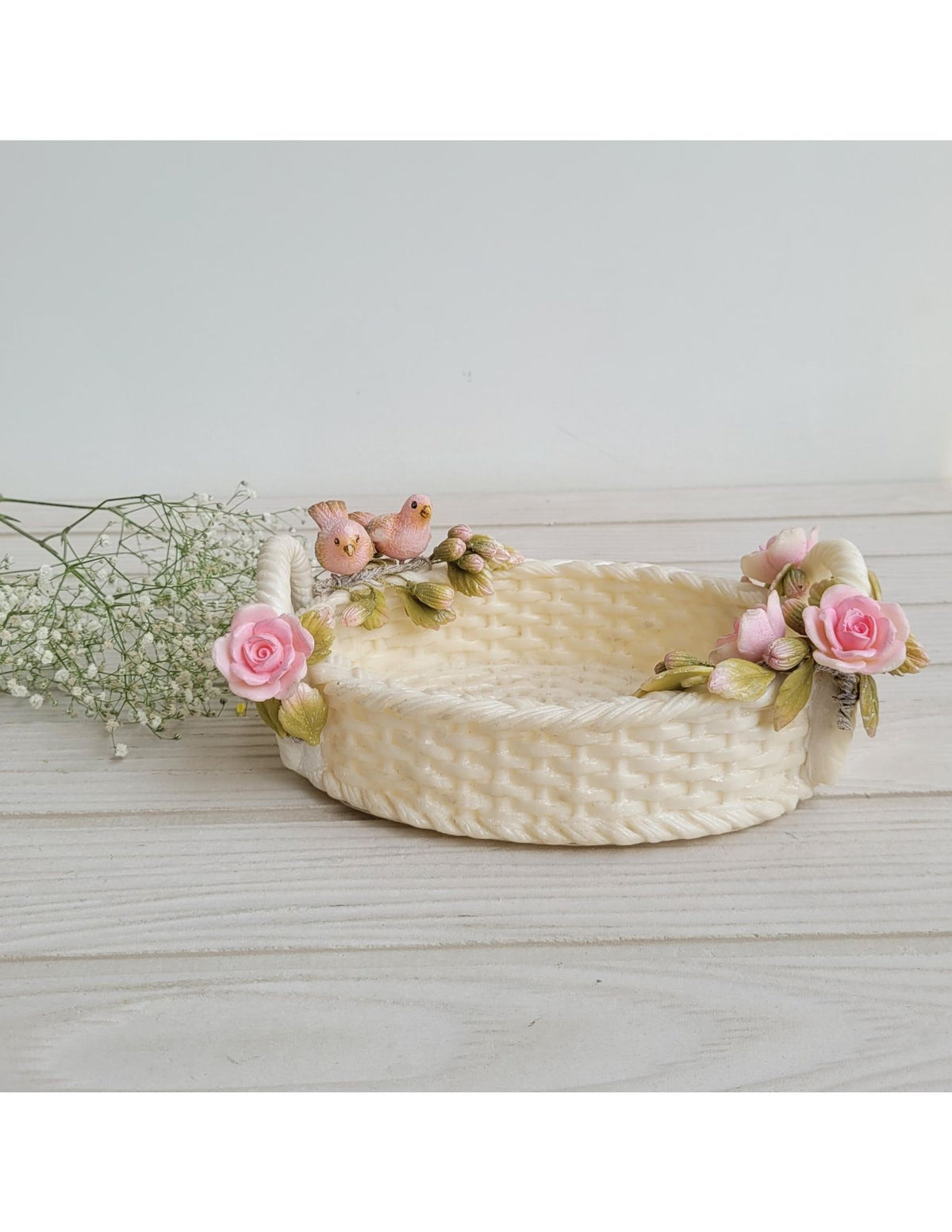 The Ivory-Birded Oval Tray Ornament